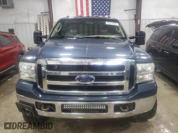 2005 Ford F-350 XL with VIN 1FTWX31P65EA36482, listed as a Copart auction lot 45914955 with 163,918 mi miles and Salvage title. Bid and sale history available at DreamBid. Image 5.