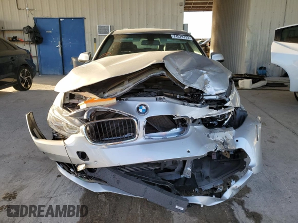 2018 BMW 3 Series 320i z VIN WBA8A9C53JAH13580, wystawiony jako Copart lot #74579773 z przebiegiem 26 828 mil mil oraz Nie do naprawy • Non repairable. Historia ofert i sprzedaży dostępna na DreamBid. Obrazek 5.