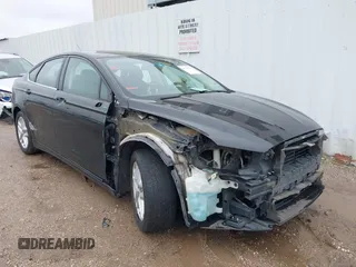 2014 Ford Fusion SE with VIN 3FA6P0H77ER318380, listed as a IAAI auction lot 41540965 with 201,502 mi miles. Bid and sale history available at carsss.com. Image 1.
