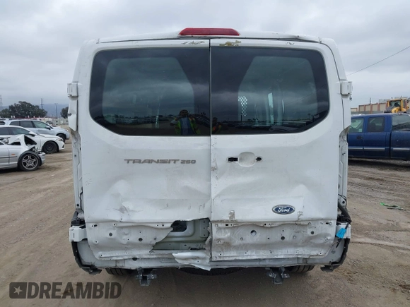 2019 Ford Transit с VIN 1FTYR1ZM0KKA86342, выставлен на аукционе IAAI как лот 42136774 с пробегом 184 618 миль миль и . История ставок и продаж доступна на DreamBid. Изображение 17.