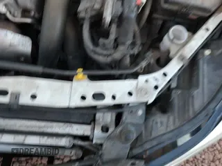 2017 Chevrolet Cruze LT z VIN 3G1BE6SM6HS511884, wystawiony jako Copart lot #90424755 z przebiegiem 100 585 mil mil oraz Czysty tytuł • Clean title. Historia ofert i sprzedaży dostępna na DreamBid. Obrazek 13.