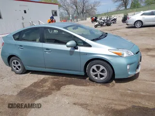 2015 Toyota Prius Four with VIN JTDKN3DU0F1885117, listed as a IAAI auction lot 42067117 with 152,786 mi miles and . Bid and sale history available at DreamBid. Image 14.