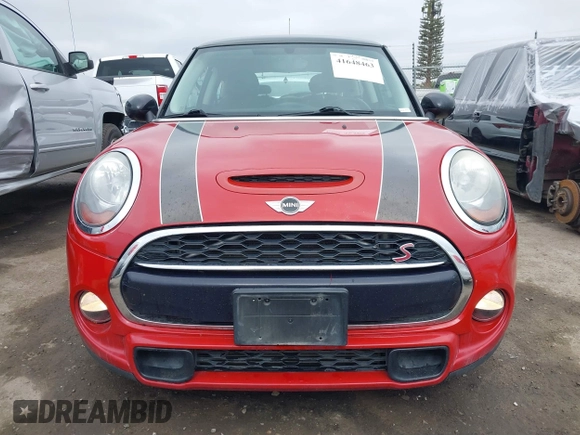 2014 MINI Hardtop S z VIN WMWXM7C51ET985947, wystawiony jako IAAI lot #41648463 z przebiegiem 99 152 mil mil oraz . Historia ofert i sprzedaży dostępna na DreamBid. Obrazek 13.