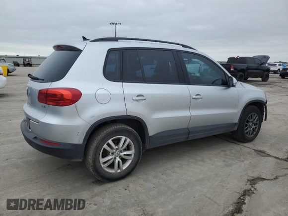 2017 Volkswagen Tiguan S z VIN WVGAV7AX5HK001697, wystawiony jako Copart lot #51613085 z przebiegiem 116 589 mil mil oraz Szkoda całkowita • Salvage title. Historia ofert i sprzedaży dostępna na DreamBid. Obrazek 3.