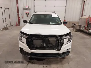 2024 GMC Terrain SLE z VIN 3GKALTEG8RL211776, wystawiony jako IAAI lot #41901624 z przebiegiem 14 287 mil mil oraz . Historia ofert i sprzedaży dostępna na DreamBid. Obrazek 6.