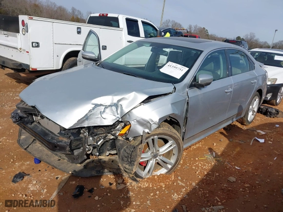 2013 Volkswagen Passat TDI SEL Premium with VIN 1VWCN7A37DC085808, listed as a IAAI auction lot 41399751 with 121,926 mi miles. Bid and sale history available at carsss.com. Image 18.