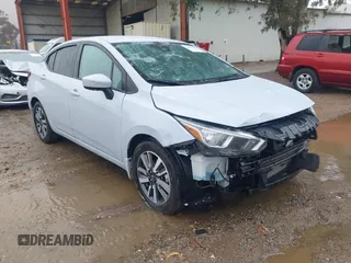 2024 Nissan Versa SV z VIN 3N1CN8EV1RL882882, wystawiony jako IAAI lot #41522203 z przebiegiem 4 673 mil mil oraz . Historia ofert i sprzedaży dostępna na DreamBid. Obrazek 1.