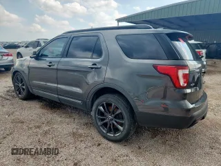 2017 Ford Explorer XLT z VIN 1FM5K7D84HGC65690, wystawiony jako Copart lot #59367475 z przebiegiem 148 492 mil mil oraz Czysty tytuł • Clean title. Historia ofert i sprzedaży dostępna na DreamBid. Obrazek 2.