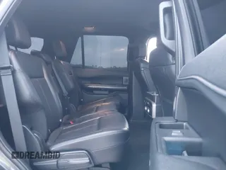 2019 Ford Expedition XLT with VIN 1FMJU1HT7KEA11849, listed as a IAAI auction lot 41727959 with 133,975 mi miles. Bid and sale history available at carsss.com. Image 8.