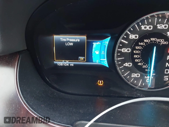 2014 Ford Edge Limited with VIN 2FMDK3KC8EBB37757, listed as a IAAI auction lot 41371566 with 108,104 mi miles. Bid and sale history available at carsss.com. Image 15.