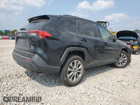 2022 Toyota RAV4 XLE Premium with VIN 2T3A1RFV7NC272235, listed as a Copart auction lot 59426215 with Not provided miles and Salvage title. Bid and sale history available at DreamBid. Image 3.