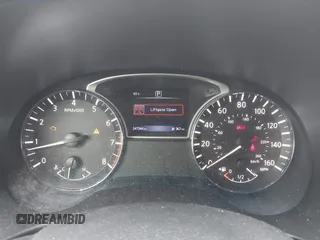 2016 Nissan Pathfinder SV with VIN 5N1AR2MN6GC651858, listed as a IAAI auction lot 41920897 with 247,344 mi miles. Bid and sale history available at carsss.com. Image 7.