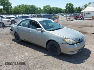 2005 Toyota Camry LE with VIN 4T1BE30K45U556255, listed as a IAAI auction lot 42518242 with 181,374 mi miles and . Bid and sale history available at DreamBid. Image 1.