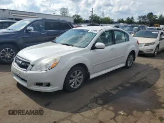 2012 Subaru Legacy Premium z VIN 4S3BMBC60C3033334, wystawiony jako Copart lot #62451935 z przebiegiem 219 749 mil mil oraz Szkoda całkowita • Salvage title. Historia ofert i sprzedaży dostępna na DreamBid. Obrazek 1.