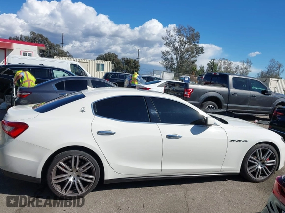 2015 Maserati Ghibli z VIN ZAM57XSA8F1161212, wystawiony jako IAAI lot #41746084 z przebiegiem 57 169 mil mil oraz . Historia ofert i sprzedaży dostępna na DreamBid. Obrazek 13.