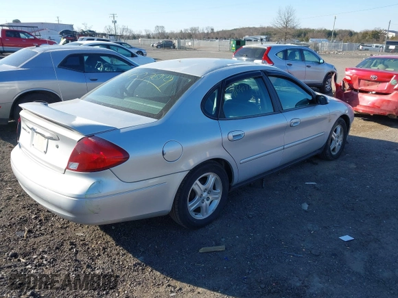 2002 Ford Taurus SEL Deluxe with VIN 1FAFP56S42A214343, listed as a IAAI auction lot 41640709 with 95,616 mi miles. Bid and sale history available at carsss.com. Image 4.