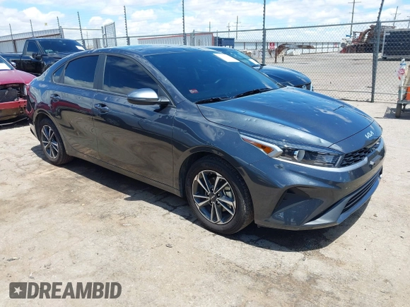 2024 Kia Forte LXS z VIN 3KPF24AD9RE819395, wystawiony jako IAAI lot #42182642 z przebiegiem 14 778 mil mil oraz . Historia ofert i sprzedaży dostępna na DreamBid. Obrazek 1.