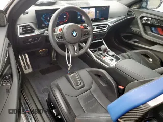 2024 BMW M2 z VIN 3MF13DM04R8E82744, wystawiony jako Copart lot #54774895 z przebiegiem 6 974 mil mil oraz Szkoda całkowita • Salvage title. Historia ofert i sprzedaży dostępna na DreamBid. Obrazek 8.