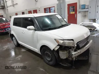 2008 Scion xB z VIN JTLKE50E681015406, wystawiony jako IAAI lot #42345005 z przebiegiem 212 452 mil mil oraz . Historia ofert i sprzedaży dostępna na DreamBid. Obrazek 1.