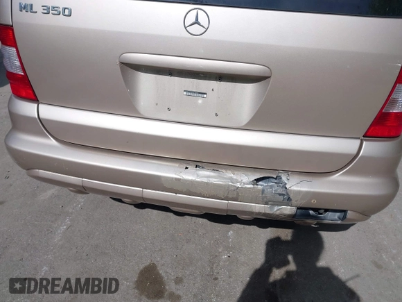 2004 Mercedes-Benz M 350 with VIN 4JGAB57E24A499022, listed as a IAAI auction lot 42223708 with 187,997 mi miles and . Bid and sale history available at DreamBid. Image 6.