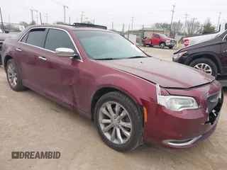 2020 Chrysler 300 Limited with VIN 2C3CCAKG3LH142027, listed as a IAAI auction lot 41532381 with 123,703 mi miles. Bid and sale history available at carsss.com. Image 1.