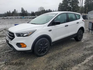 2018 Ford Escape S with VIN 1FMCU0F74JUC36405, listed as a Copart auction lot 43576995 with 40,385 mi miles and Salvage Title. Bid and sale history available at carsss.com. Image 1.