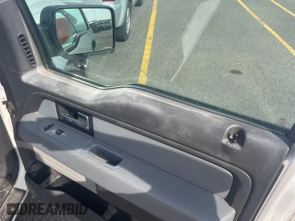 2013 Ford F-150 XL с VIN 1FTFX1EF1DKE89253, выставлен на аукционе IAAI как лот 42575807 с пробегом 211 037 миль миль и . История ставок и продаж доступна на DreamBid. Изображение 22.