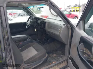 2011 Ford Ranger XLT with VIN 1FTLR4FE5BPA15181, listed as a IAAI auction lot 41487647 with 171,894 mi miles. Bid and sale history available at carsss.com. Image 5.