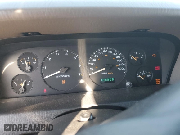 2004 Jeep Grand Cherokee Laredo z VIN 1J4GW48S74C159381, wystawiony jako Copart lot #53972115 z przebiegiem 128 309 mil mil oraz Szkoda całkowita • Salvage title. Historia ofert i sprzedaży dostępna na DreamBid. Obrazek 9.