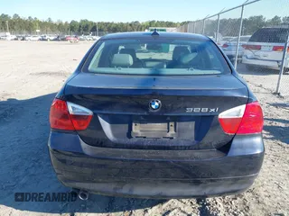 2007 BMW 3 Series 328xi with VIN WBAVC93537K030680, listed as a IAAI auction lot 41891416 with 97,816 mi miles and . Bid and sale history available at DreamBid. Image 16.