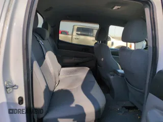 2006 Toyota Tacoma z VIN 5TEMU52N76Z249187, wystawiony jako Copart lot #53511195 z przebiegiem 247 808 mil mil oraz Szkoda całkowita • Salvage title. Historia ofert i sprzedaży dostępna na DreamBid. Obrazek 10.
