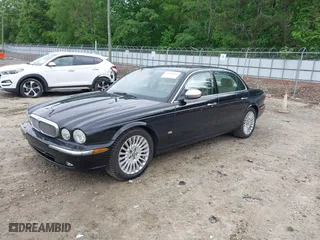 2007 Jaguar XJ Vanden Plas with VIN SAJWA82B87SH12375, listed as a IAAI auction lot 42108022 with 117,036 mi miles. Bid and sale history available at carsss.com. Image 2.