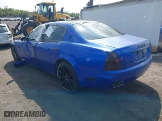 2007 Maserati Quattroporte with VIN ZAMFE39A870029065, listed as a IAAI auction lot 40193193 with 48,620 mi miles. Bid and sale history available at carsss.com. Image 3.