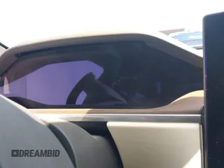 2022 Tesla Model S z VIN 5YJSA1E56NF490064, wystawiony jako IAAI lot #41858477 z przebiegiem Nie podano mil oraz . Historia ofert i sprzedaży dostępna na DreamBid. Obrazek 7.