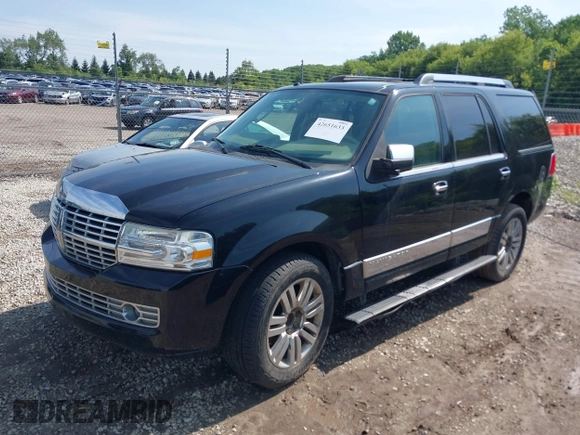 2007 Lincoln Navigator with VIN 5LMFU28527LJ11046, listed as a IAAI auction lot 42651633 with 176,923 mi miles and . Bid and sale history available at DreamBid. Image 2.