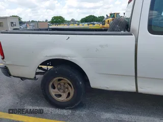2003 Ford F-150 XL с VIN 1FTRX17253NA21787, выставлен на аукционе IAAI как лот 41963087 с пробегом 317 059 миль миль и . История ставок и продаж доступна на DreamBid. Изображение 12.