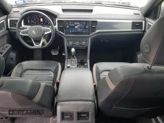 2022 Volkswagen Atlas SEL Premium R-Line with VIN 1V2FE2CA9NC213092, listed as a Copart auction lot 43430625 with 53,426 mi miles and Salvage title. Bid and sale history available at DreamBid. Image 8.