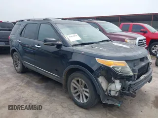 2013 Ford Explorer XLT z VIN 1FM5K7D90DGA55381, wystawiony jako IAAI lot #42194078 z przebiegiem 200 714 mil mil oraz . Historia ofert i sprzedaży dostępna na DreamBid. Obrazek 1.