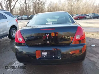 2007 Pontiac G6 1SV Value Leader with VIN 1G2ZF58BX74215675, listed as a IAAI auction lot 41781039 with 131,518 mi miles. Bid and sale history available at carsss.com. Image 17.