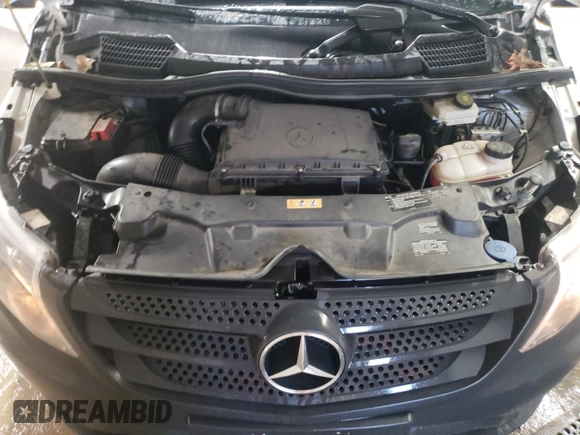 2022 Mercedes-Benz Metris Cargo z VIN W1YV0BEY1N4149965, wystawiony jako Copart lot #45751045 z przebiegiem 44 750 mil mil oraz Szkoda całkowita • Salvage title. Historia ofert i sprzedaży dostępna na DreamBid. Obrazek 11.