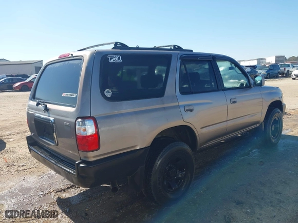 2001 Toyota 4Runner SR5 with VIN JT3GN86R810199292, listed as a IAAI auction lot 41779004 with 247,047 mi miles. Bid and sale history available at carsss.com. Image 4.