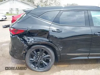 2020 Chevrolet Blazer RS z VIN 3GNKBERS6LS713381, wystawiony jako IAAI lot #41995633 z przebiegiem 54 869 mil mil oraz . Historia ofert i sprzedaży dostępna na DreamBid. Obrazek 6.