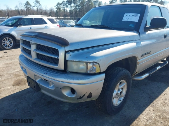 2001 Dodge Ram 1500 with VIN 3B7HF13Y71M515181, listed as a IAAI auction lot 41233988 with 300,425 mi miles. Bid and sale history available at carsss.com. Image 6.