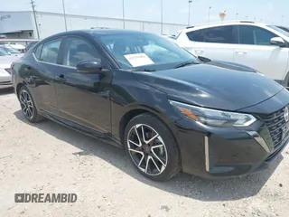 2025 Nissan Sentra SR z VIN 3N1AB8DV7SY306952, wystawiony jako IAAI lot #42279086 z przebiegiem 2 464 mil mil oraz . Historia ofert i sprzedaży dostępna na DreamBid. Obrazek 1.