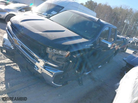 2019 Chevrolet Silverado 1500 LT with VIN 3GCPWCEK9KG135825, listed as a IAAI auction lot 41694390 with 40,267 mi miles. Bid and sale history available at carsss.com. Image 17.