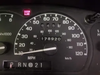 2001 Ford Explorer XLT with VIN 1FMZU73E01ZA25789, listed as a IAAI auction lot 41948762 with 178,920 mi miles and . Bid and sale history available at DreamBid. Image 16.