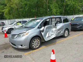 2016 Toyota Sienna Limited z VIN 5TDDK3DC4GS139010, wystawiony jako IAAI lot #42377961 z przebiegiem 152 780 mil mil oraz . Historia ofert i sprzedaży dostępna na DreamBid. Obrazek 2.