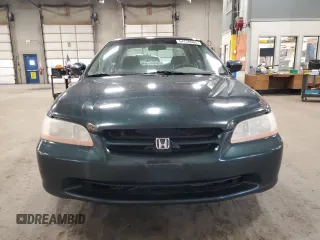 2000 Honda Accord LX z VIN 1HGCG1647YA096449, wystawiony jako Copart lot #54728065 z przebiegiem Nie podano mil oraz Czysty tytuł • Clean title. Historia ofert i sprzedaży dostępna na DreamBid. Obrazek 5.