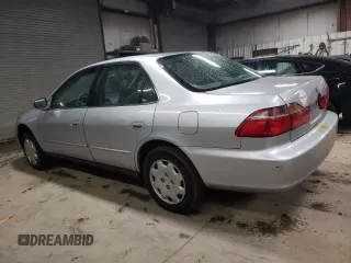 2000 Honda Accord LX z VIN 1HGCG5643YA059339, wystawiony jako Copart lot #42153695 z przebiegiem 169 380 mil mil oraz Szkoda całkowita • Salvage title. Historia ofert i sprzedaży dostępna na DreamBid. Obrazek 2.