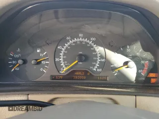 1998 Mercedes-Benz E 320 with VIN WDBJF25F4WA504385, listed as a Copart auction lot 79555844 with 392,558 mi miles and Clean Title. Bid and sale history available at DreamBid. Image 9.